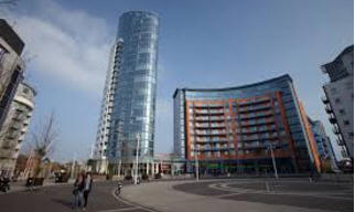GUNWARF QUAYS / WALL BEDS
