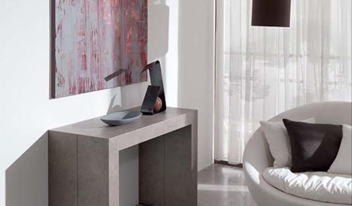 GLASS CONSOLE